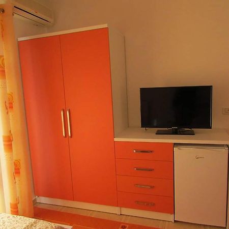 Vila Ahmeti ซารานเดอ ภายนอก รูปภาพ